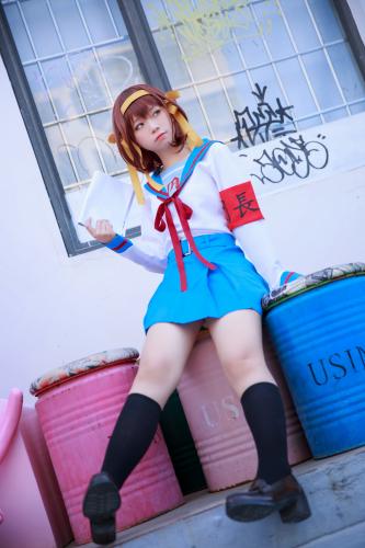 [Cosplay] G44 不会受伤 – Suzumiya Uniform 凉宫制服