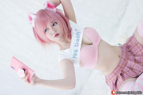 [Cosplay] Potato Godzilla – Pink Casual cat