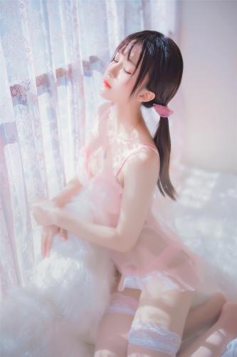 [Cosplay] Cherry Neko 桜桃喵 – No.02 First Love 初恋