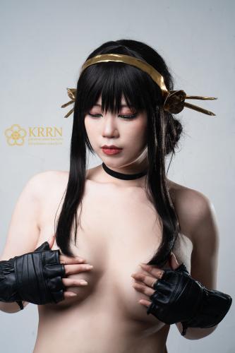 [Cosplay] Kururin – Yor Forger