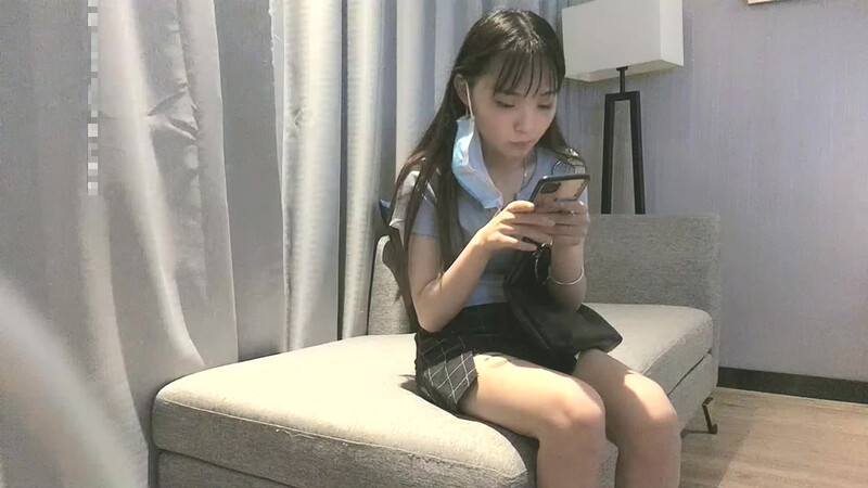 短裙萌妹子啪啪 跪著口交上位摩擦騎乘猛操[MP4/1050MB]