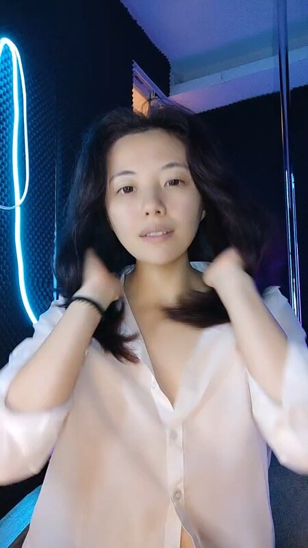 鋼管舞小飄飄享受鮮肉小哥抽插 撅着屁股讓小哥舔逼摳弄騷穴[MP4/884MB]