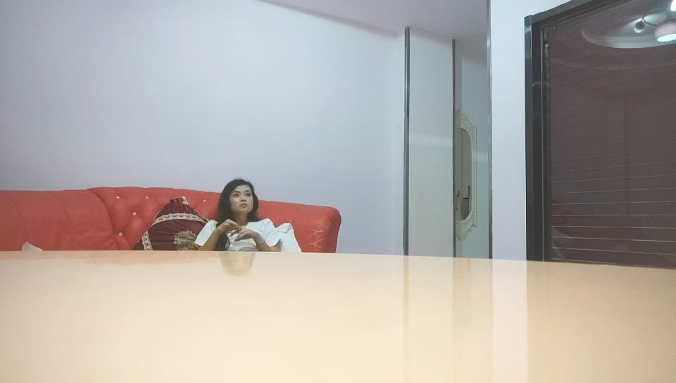 3-26愛情故事 約啪馬尾辮良家少婦，女上位自己動還用跳蛋自我調情，十足的騷貨