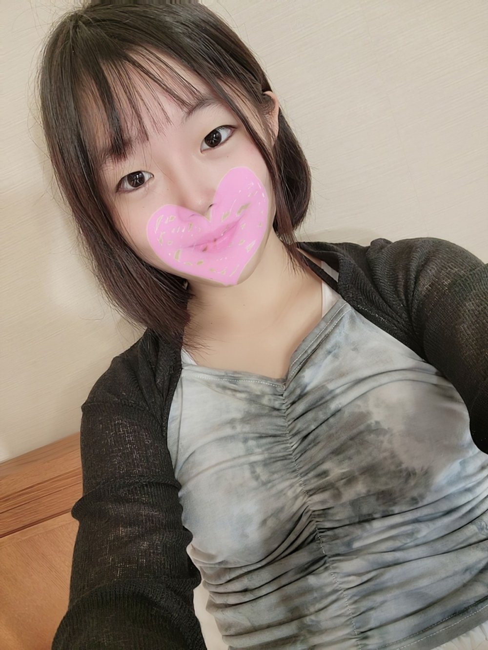 新FC2PPV 4566046 與18 歲女孩做愛感覺太好了
