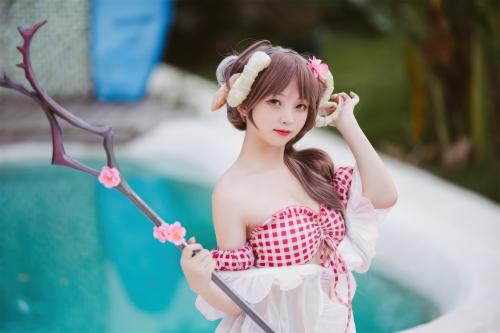 [Cosplay] Hua Ling 花铃 – Eyjafjalla / Xia Hui 艾雅法拉-夏卉