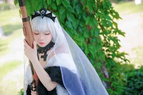 [Cosplay] G44 不会受伤 – 98K Wedding Dress Kaiser 98K婚纱 德皇