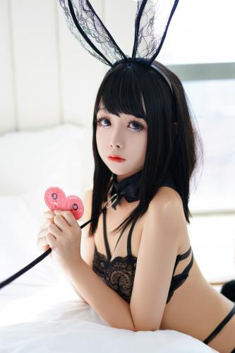 [Cosplay] Rinaijiao 日奈娇 – Black Bunny 黑色兔兔