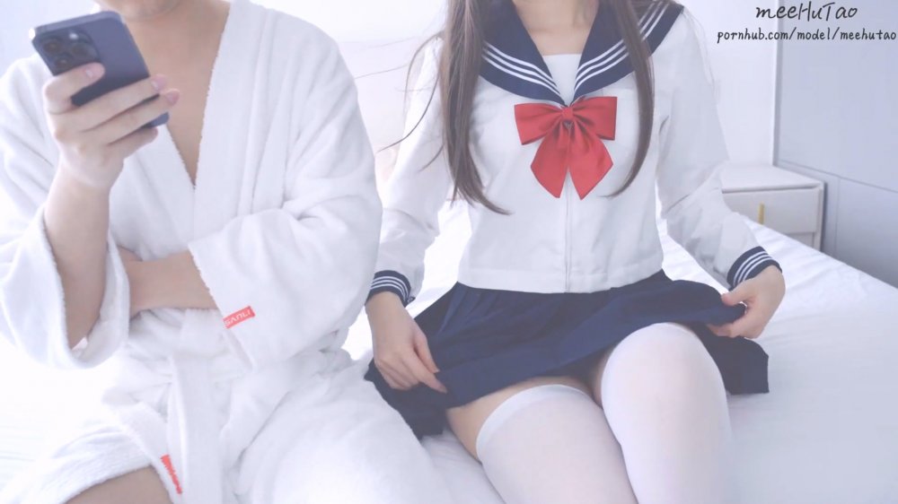 天花板級清純白虎女神【米胡桃】白絲水手服純情小可愛 夢中情人般的存在 粉嫩小穴無套爆肏內射 2