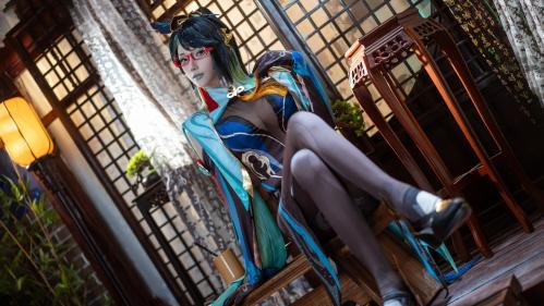 [Cosplay] Honoka 花兮 – Idle Cloud 闲云
