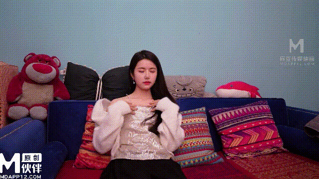 絕對領域 LY-053 急需肉棒解渴的淫蕩少女-兄弟不給力替他日美妻