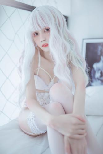 [Cosplay] Ni De Fu Qing 你的负卿 – White Lace 白色蕾丝