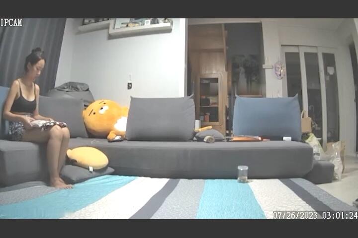 【破解攝像頭】居家騷婦裸露日常，性愛生猛