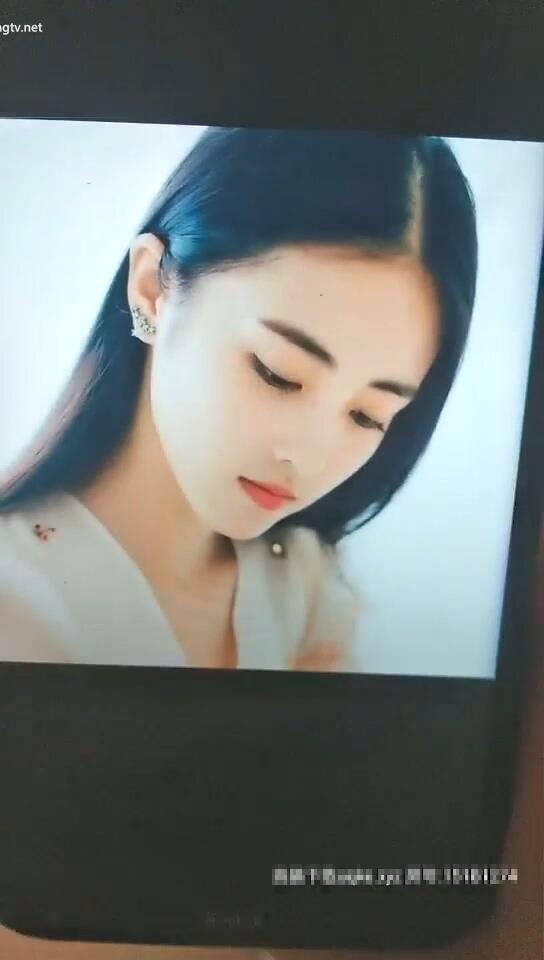 探花大神約啪 之前約的妹子介紹的閨蜜，女神范床上風騷難訓服