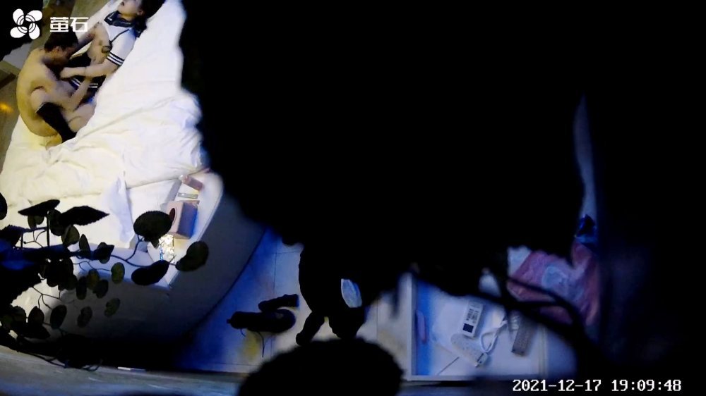 12-17螢石雲酒店年度最佳叫聲天花板 超強男友力操壞制服女友