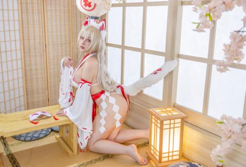 [Cosplay] KANEKO_咔喵 – 狐狸巫女