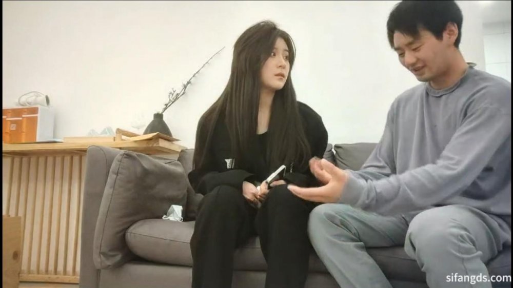 【哥現在只是個傳說】小秋上場00后大圈美女神似迪麗熱巴佳人黑絲幹得秀髮淩亂