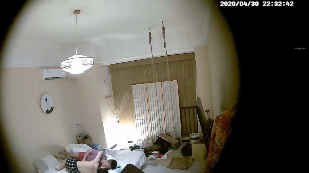 5-1經典酒店偷拍 情侶連住三天，大奶美女啪啪時奶子亂晃迷人眼