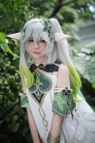 [Cosplay] 上杉绘梨落 – 纳西妲