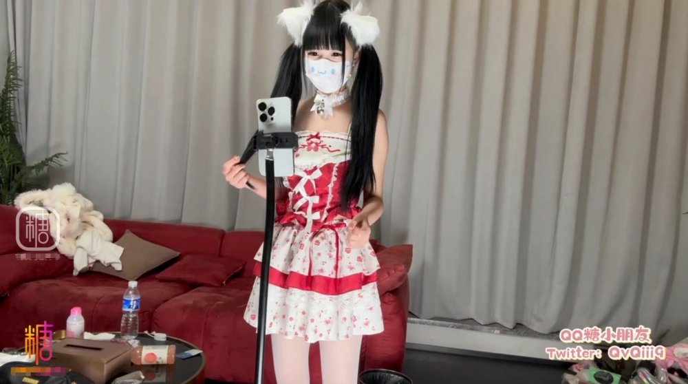 【QQ糖小朋友】- 被飛機杯強制控制的蘿莉室友 這小逼縫是有多水嫩 啊~受不了啦~到頂了~快感太強烈了