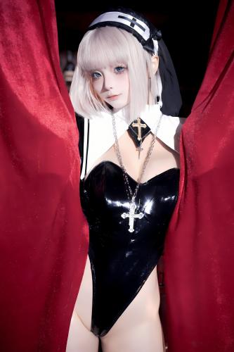 [Cosplay] 蠢沫沫 – 修道院