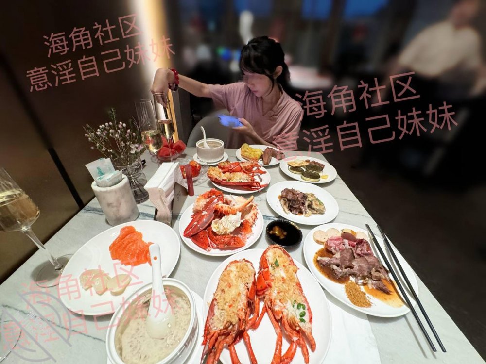 ⚫️ 亂倫大神【意淫自己妹妹】洗浴中心跟妹妹偷情，心驚膽跳的，不過癮還去天臺找刺激[MP4/282MB]