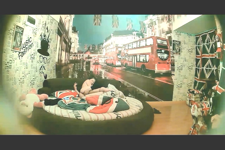 經典酒店偷拍 熱戀小情侶啪啪啪激情性福妹子很敏感很能叫呻吟聲聽的心癢癢