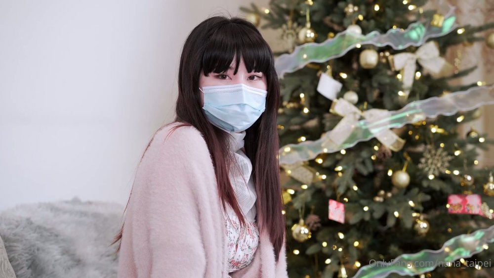 絲襪娜娜我的第一支影片，希望你們能喜歡，Merry Christmas