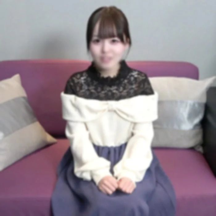 FC2-PPV-4712423 カメラの前で恥じらい【高清無碼】