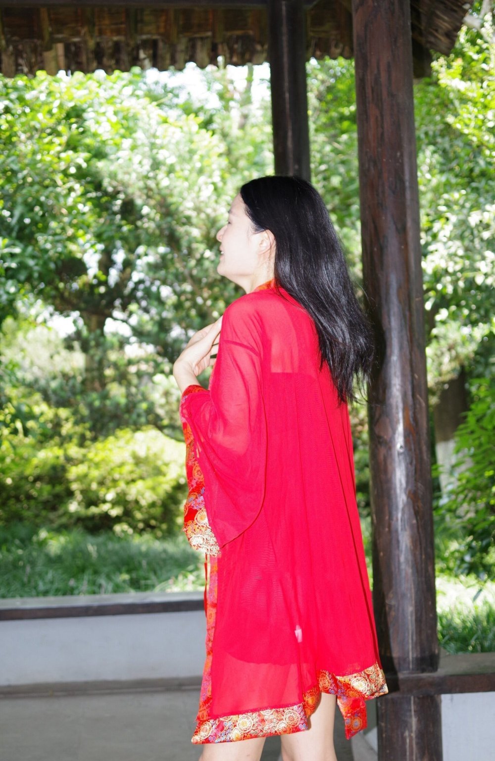 紅衣氣質少婦野外拍攝[46P]