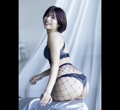 FRIDAY GOLD 藤井マリー 国宝ヒップスター