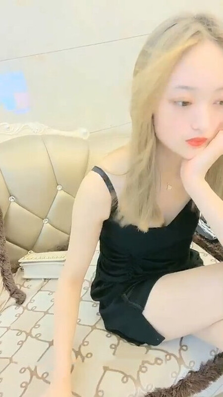 小阿寸演繹足療小妹下班帶回家啪啪[MP4/1030MB]