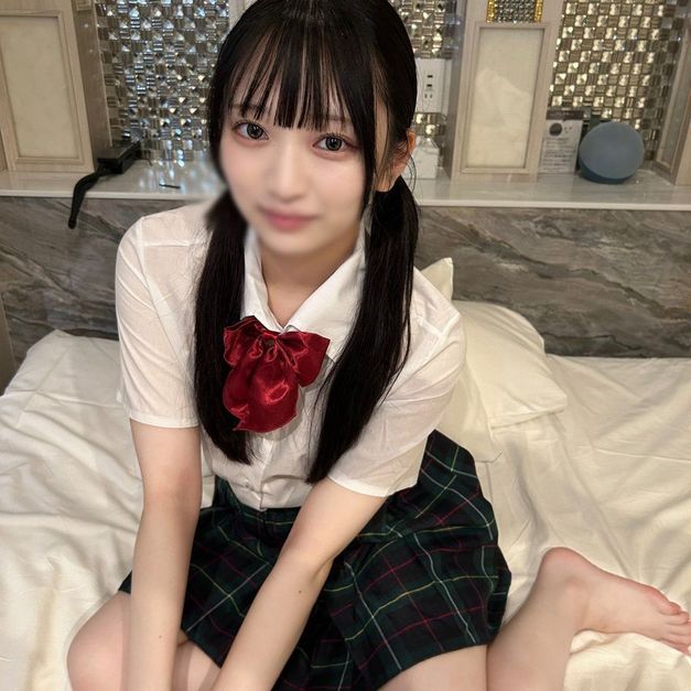 FC2-PPV-4757897 過去一のSSS級美女 【高清無碼】