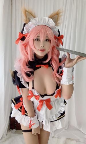 [Cosplay] Niyeye 白烨烨 – Tamamo-no-Mae Doujin Maid 玉藻前同人女仆