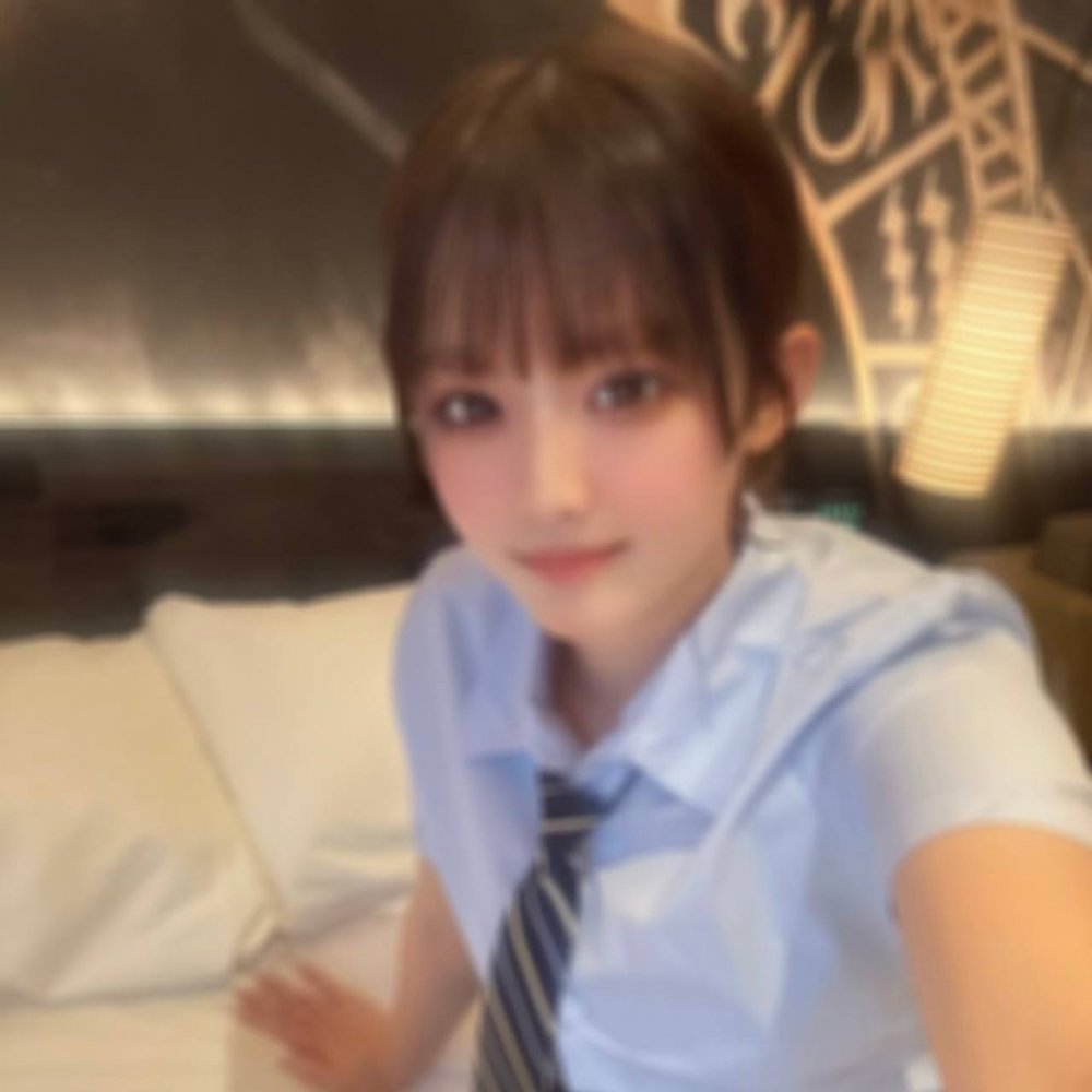 FC2-PPV-4772571 想當偶像的美女被我幹到高潮射進去（無碼FHD）