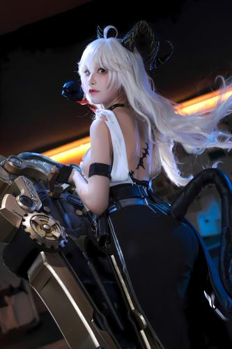 [Cosplay] 水淼aqua – 鸣潮赞妮