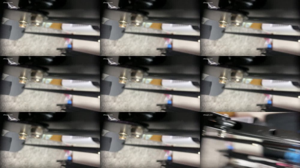 ⚫️ 新品福利，約炮大神【按摩小子】把20歲女顧客從店裡帶回家弄她，道具雙通開發