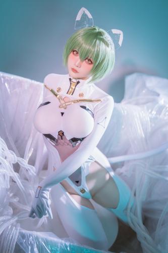 [Cosplay] 星之迟迟 2025年06月计划A 碧蓝航线 纳西莫夫 [34P-154MB]