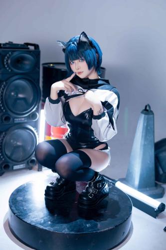 [Cosplay] 屿鱼 手办动作参考 [70P-763MB]