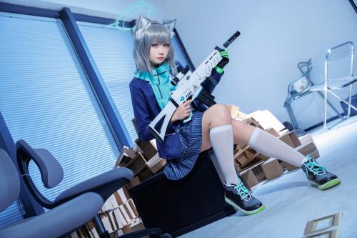 [Cosplay] lunananya 场照 砂狼白子 [16P-131MB]