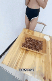 亂倫親妹妹】 妹妹和男友吵架後在家裡發火沒想到親哥竟然用雞巴幫親妹瀉火高清無浮水印原版