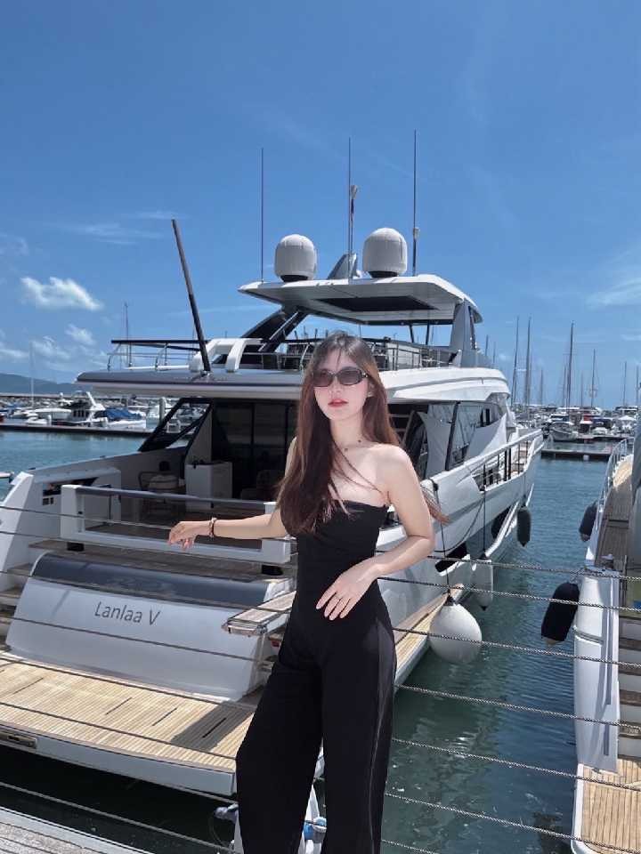 泡良大神CC哥長沙出差約炮周大福珠寶女銷售人美逼肥操起真刺激高清無浮水印版