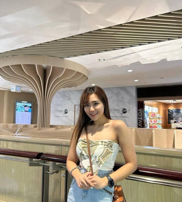 高顏值小護士顏嘉柔與男友性愛視頻流出 口交深喉女上騎乘無套後入猛操