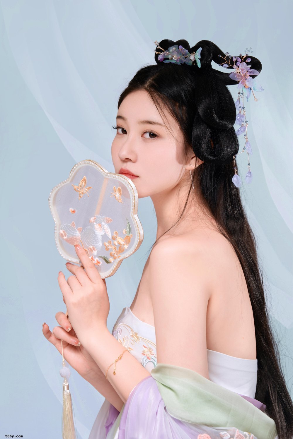 美少婦古裝漏奶[30P]