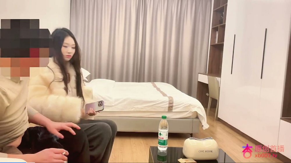 新片速遞❤️探花小浪網約19歲兼職美少女胸部又白又挺沒插幾下就出很多水非常舒服