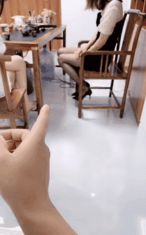 劇情演繹極品黑絲高跟妹子身材超好 被男主各種撩騷最後被強推啪啪