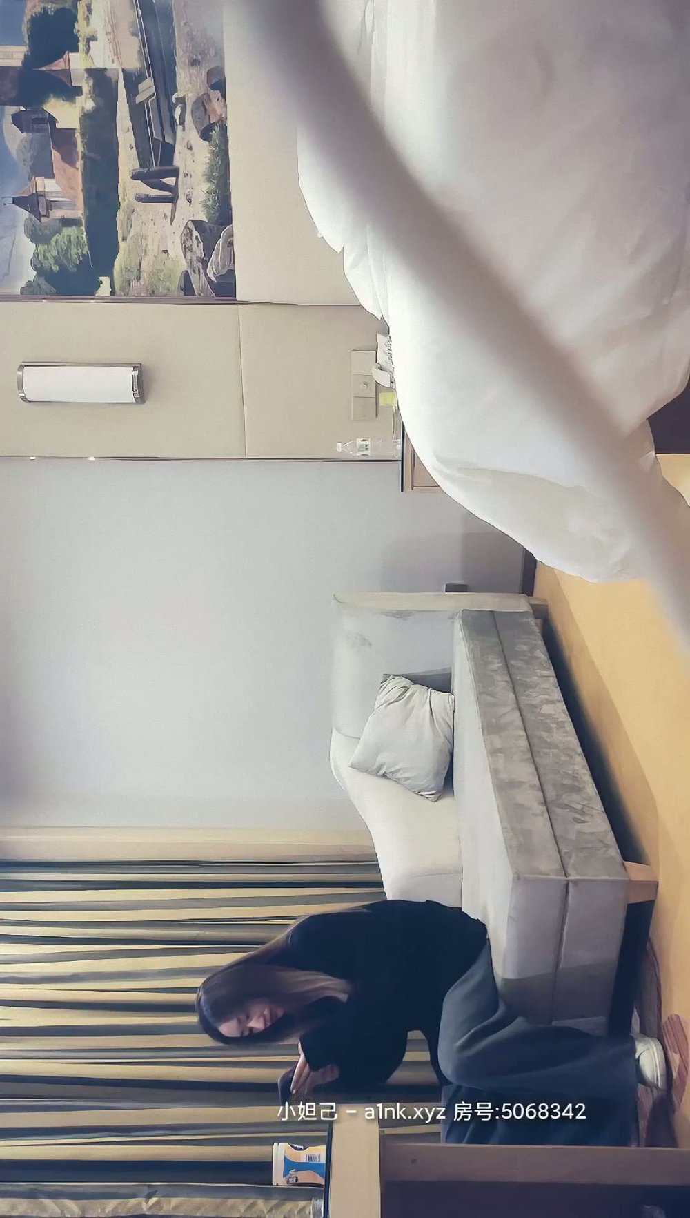 【小天娛樂】清純校園長腿女神，大三學妹下海兼職，一頓輸出妹子累癱了，爽得終身難忘