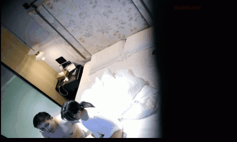 天眼偷拍 11-23 眼鏡小美女好有氣質 皮膚也好 男人實力有點差 不敢猛衝 就慢慢磨 恨不得我直接替他