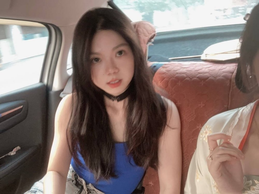 【原檔洩密】20歲學生妹，情侶露臉自拍，極品饅頭穴，被男友SM調教無套啪啪