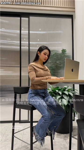 禦姐舅媽【汐夢瑤】抓到外甥偷她的絲襪打手槍 被大屌吸引後主動幫外甥泄欲 肛交內射