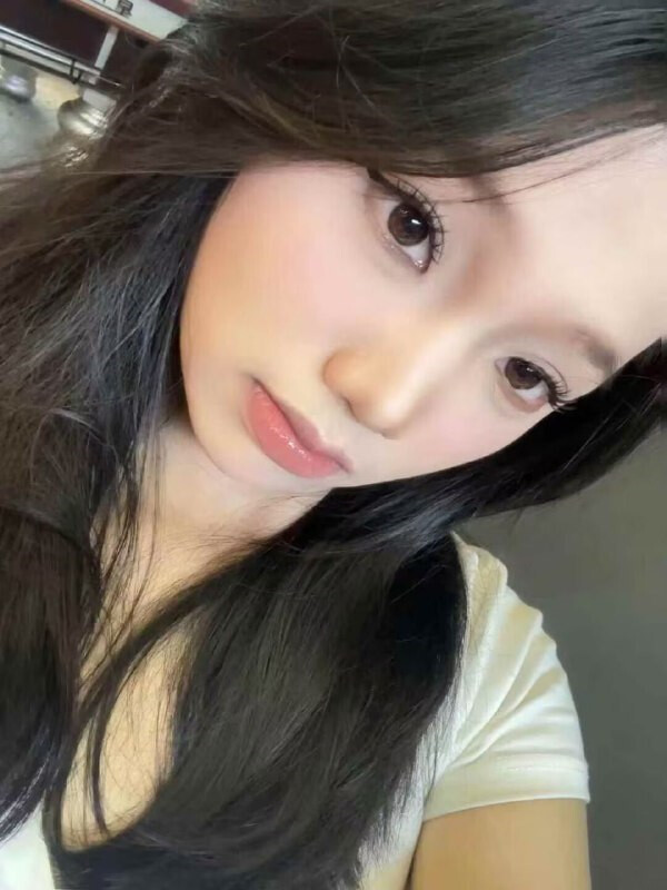 原檔洩密流出 海澱區王茹琴穿著情趣女僕裝和男友自拍性愛視頻